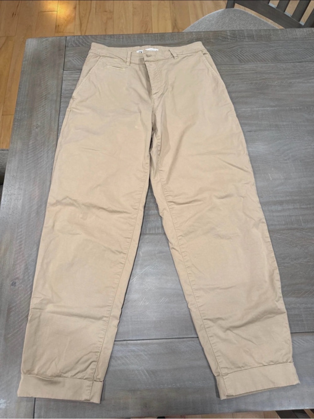 Zara Women's Straight-Leg Chino Pants in Tan